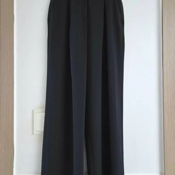 [BUNJANG] 8seconds One-Tuck Black Slacks XS / 에잇세컨즈 원턱 슬랙스 블랙 XS