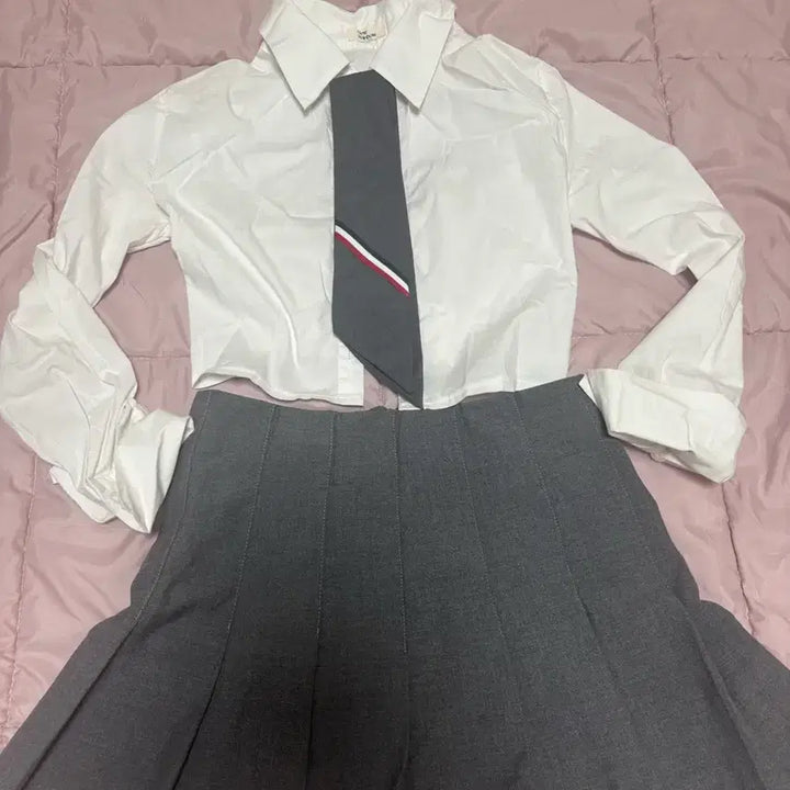 [BUNJANG] Imported Shirt, Tie + Skirt Set / 수입 셔츠 타이+ 스커트 세트