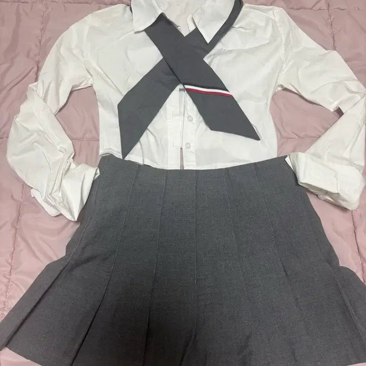 [BUNJANG] Imported Shirt, Tie + Skirt Set / 수입 셔츠 타이+ 스커트 세트
