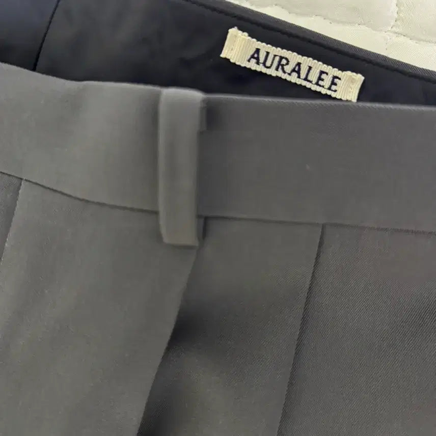 [BUNJANG] Auralee Light Wool Max Gabardine Two-Tuck Slacks / (4, 택포함) 오라리 라이트 울 맥스 개버딘 투턱 슬랙스