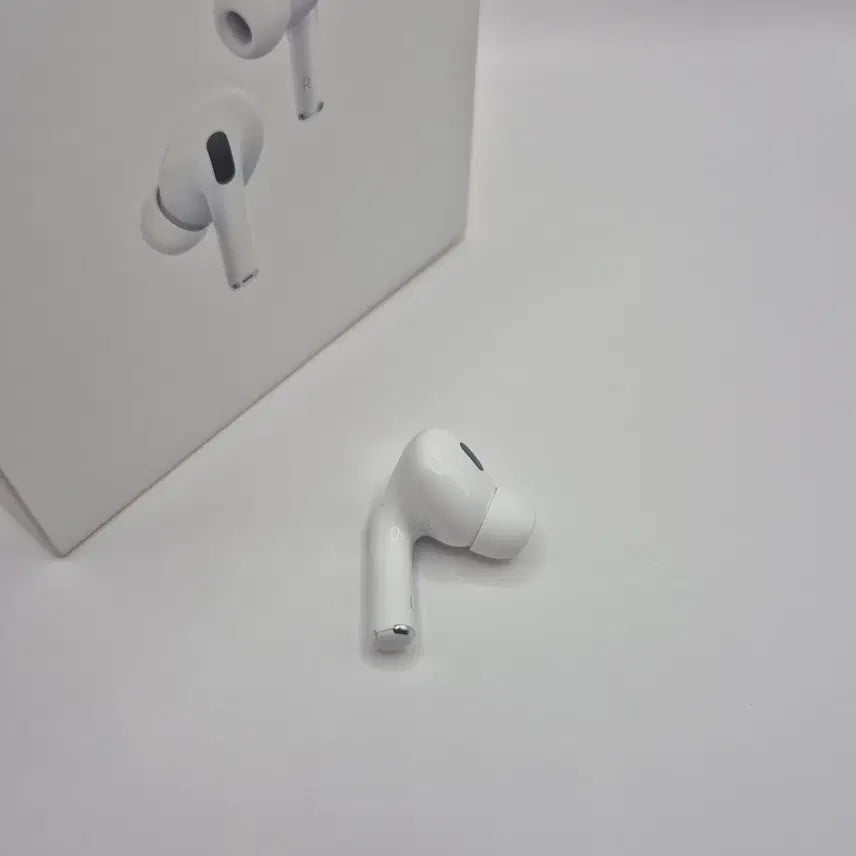 [BUNJANG] AirPods Pro 2 (USB-C) Left Earphone (Used) / 에어팟 프로2 C타입 왼쪽 이어폰 단품/중고