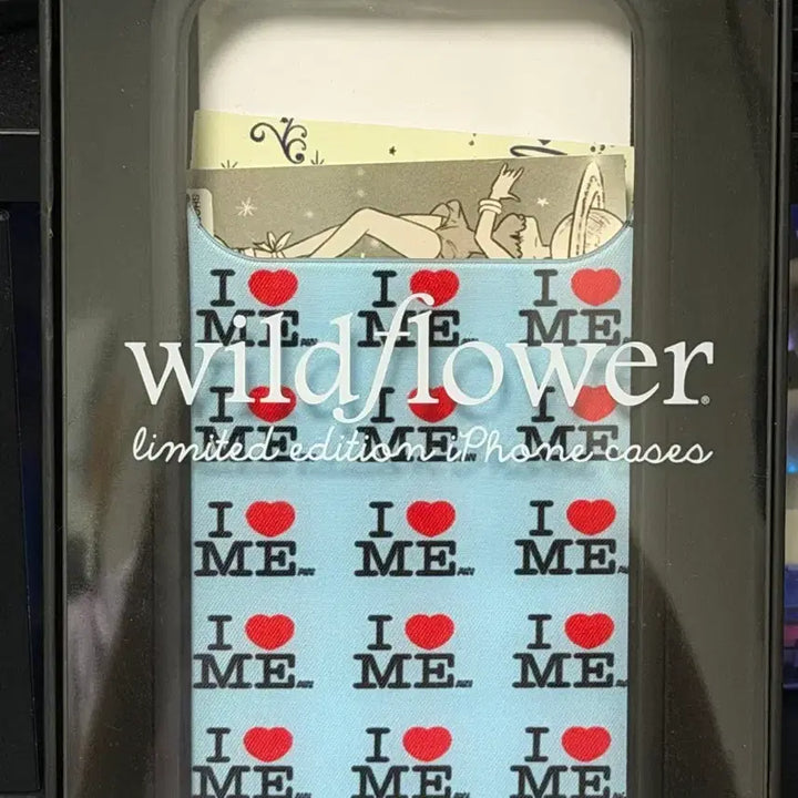 [SOLD OUT] 와일드플라워 아이폰 17프로 케이스