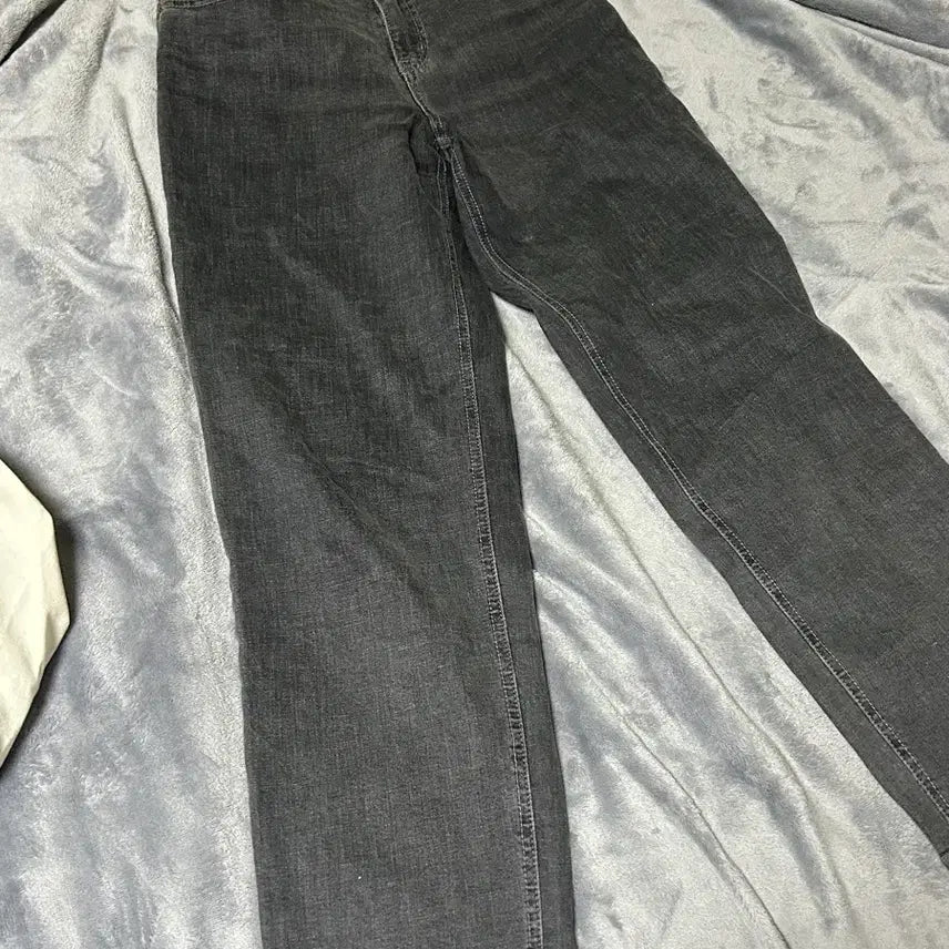 [BUNJANG] 8seconds Charcoal Denim Pants / 에잇세컨즈 차콜 데님 팬츠
