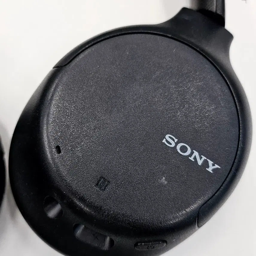 [BUNJANG] Sony CH710 Bluetooth Wireless Headphones / 소니 CH710 블루투스 무선 헤드폰 팝니다