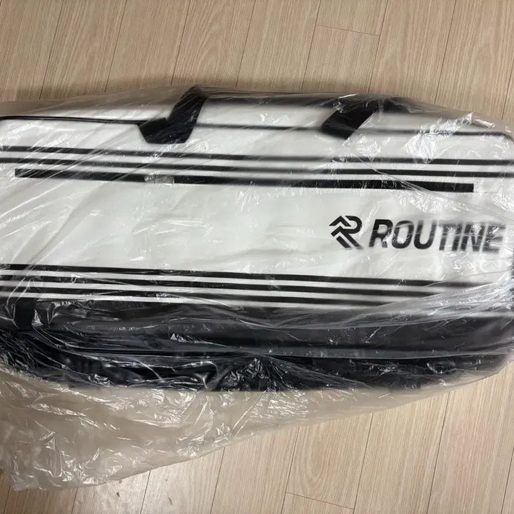 [BUNJANG] Routine Badminton Bag White / 루틴 배드민턴 가방