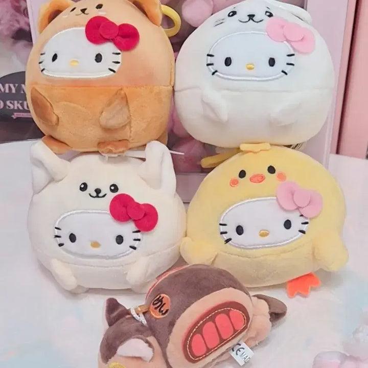 [BUNJANG] Hello Kitty Round Bread Doll 4-Piece Set / [키티 동글 빵떡 인형 4종 세트]