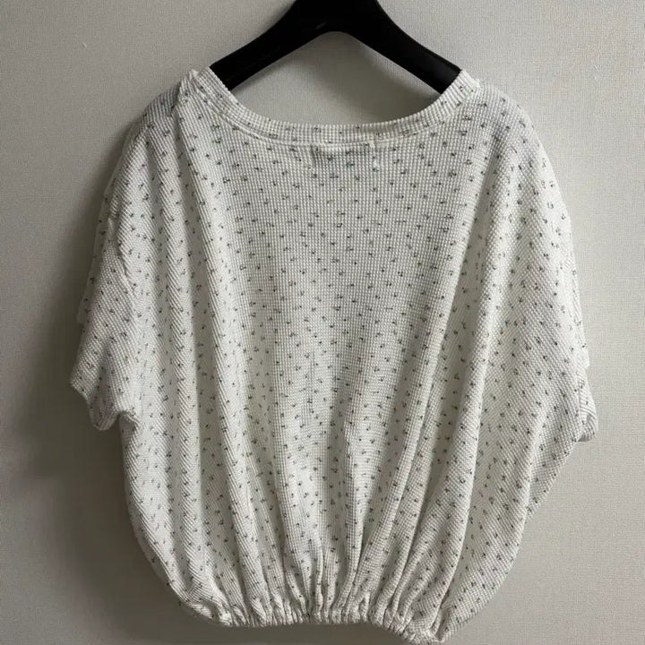 [BUNJANG] Mirens Balloon T-Shirt White / 메렌스 벌룬 티셔츠 화이트