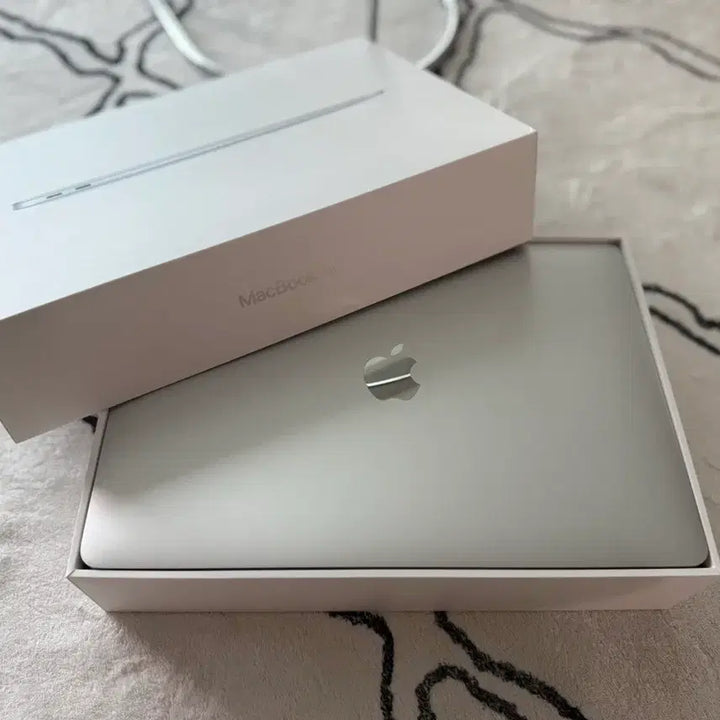 [BUNJANG] Apple MacBook Air M1 Full Set / 맥북에어M1 풀박스