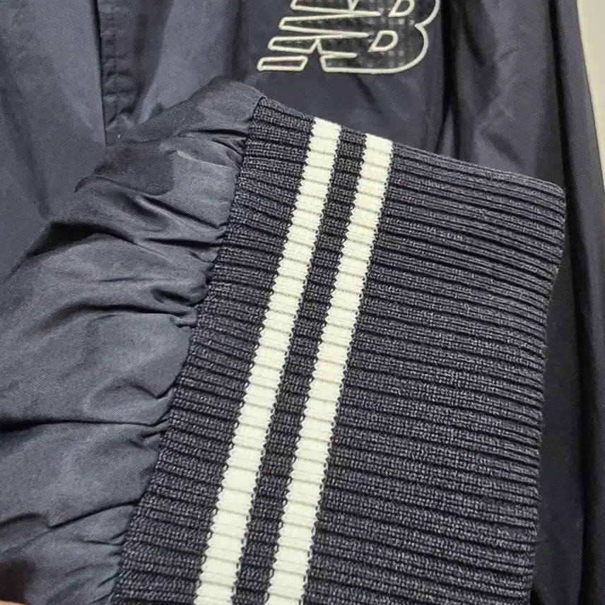 [BUNJANG] New Balance Stadium Jacket Black / 뉴발란스 스타디움 자켓 블랙