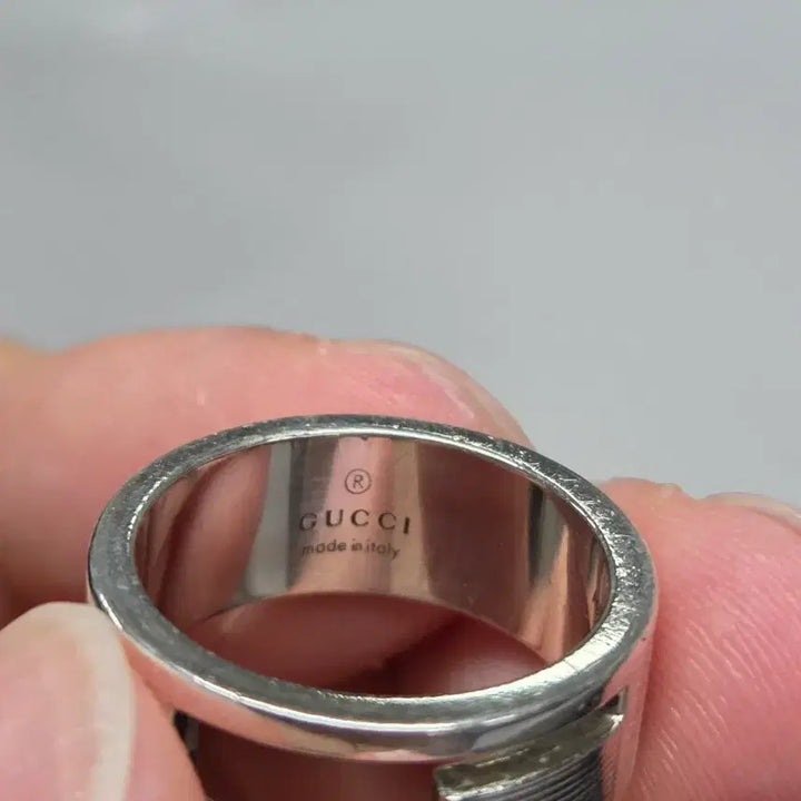 [BUNJANG] Gucci G Cut-out Wide Silver Ring Size 15 / 구찌 G 컷아웃링 실버 15