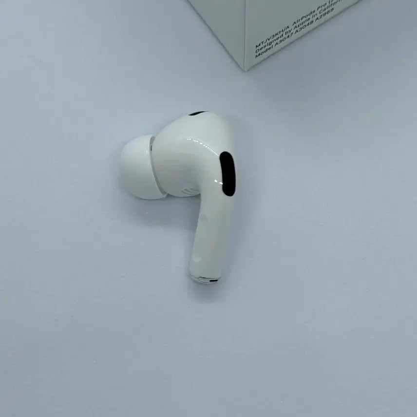 [BUNJANG] Apple AirPods Pro 2nd Gen Left Side 8-Pin Lightning Version / 택포)에어팟 프로 2세대 왼쪽 SS급 8핀버전