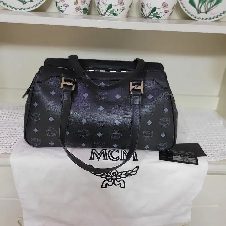[SOLD OUT] MCM 네이비 토트백