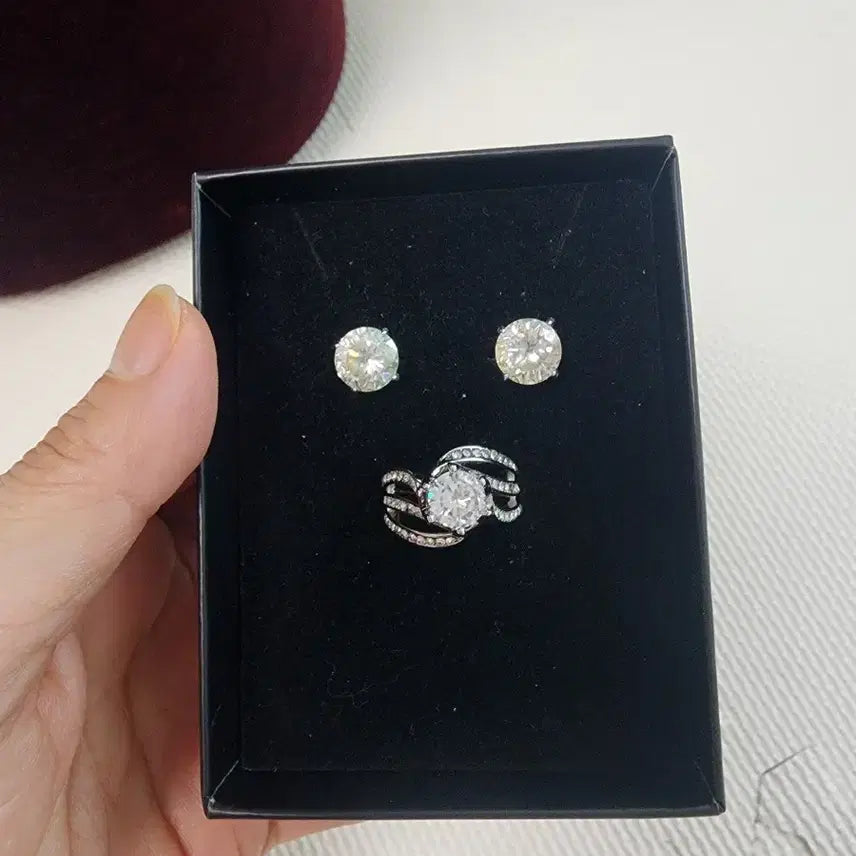 [BUNJANG] Cubic Zirconia Ring and Earring Set / 주얼리 세트 반지 귀걸이