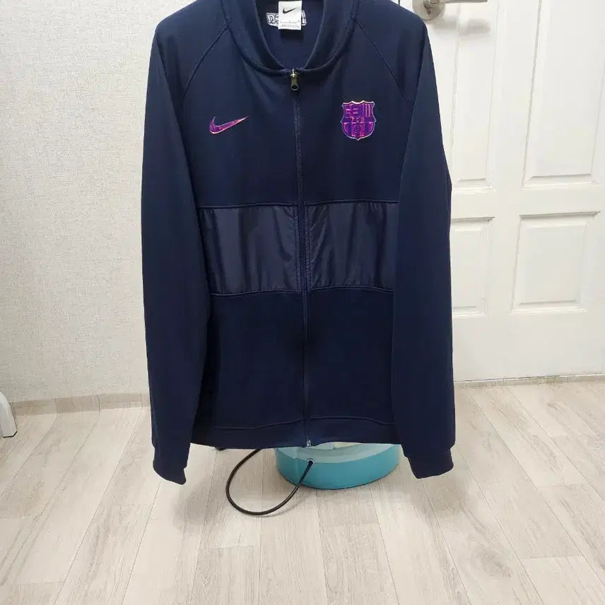 [BUNJANG] Nike Barcelona 196 Track Top Jacket (Navy) / (105) 초대장급 나이키 바르셀로나 196 [네이비] 트랙탑져지