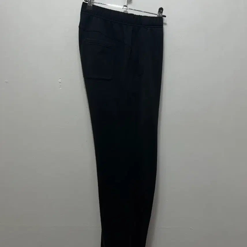 [BUNJANG] New Balance Training Pants Black M / 뉴발란스 트레이닝 팬츠 블랙 M
