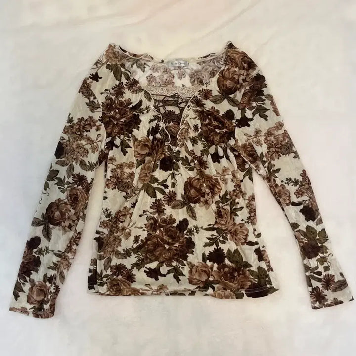 [BUNJANG] Rosa Cherry Vintage Oriental Floral Long Sleeve Velvet Top / 로사체리 빈티지 롱슬리브 /아일렛 오리엔탈 플로럴 꽃 브라운 벨벳