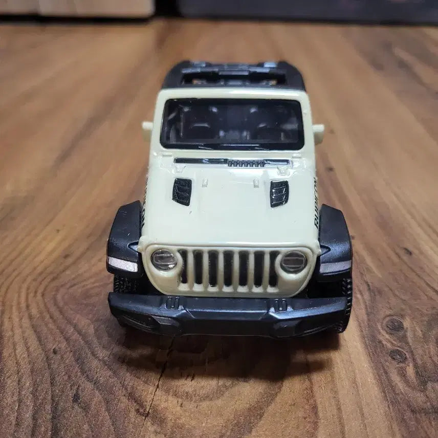 [BUNJANG] Jeep Wrangler Rubicon Beige Model Car / 지프 랭글러 루비콘 베이지색 모형 자동차