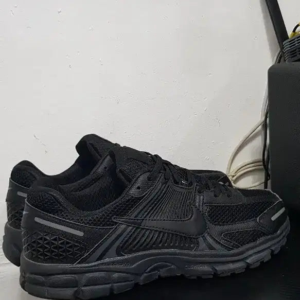 [BUNJANG] Nike Zoom Vomero 16 / 나이키 줌 부메로 275