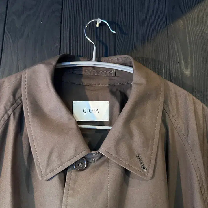 [SOLD OUT] 시오타 코트 브라운