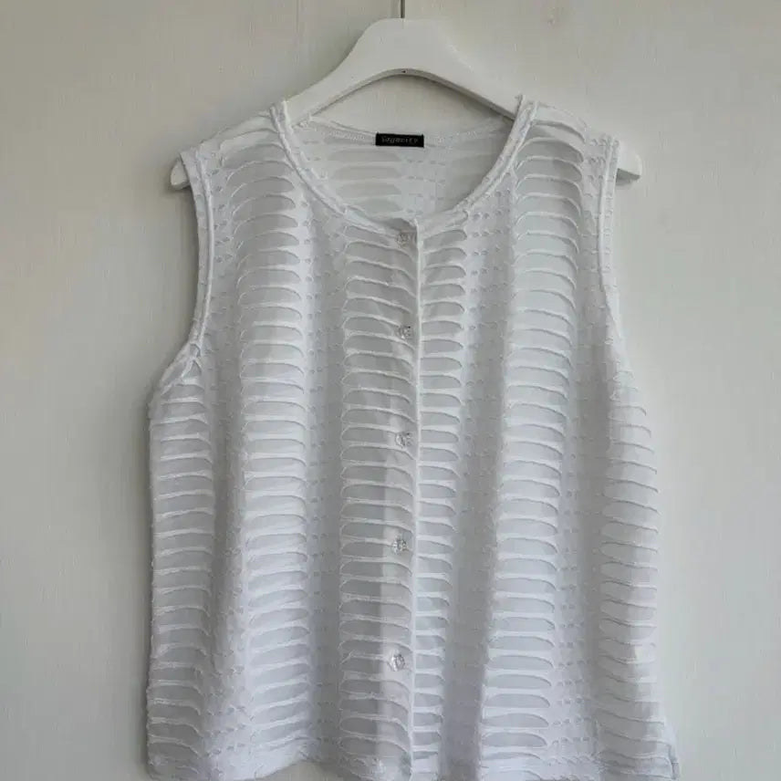 [BUNJANG] White Textured See-Through Vest / 화이트 텍스처 시스루 베스트