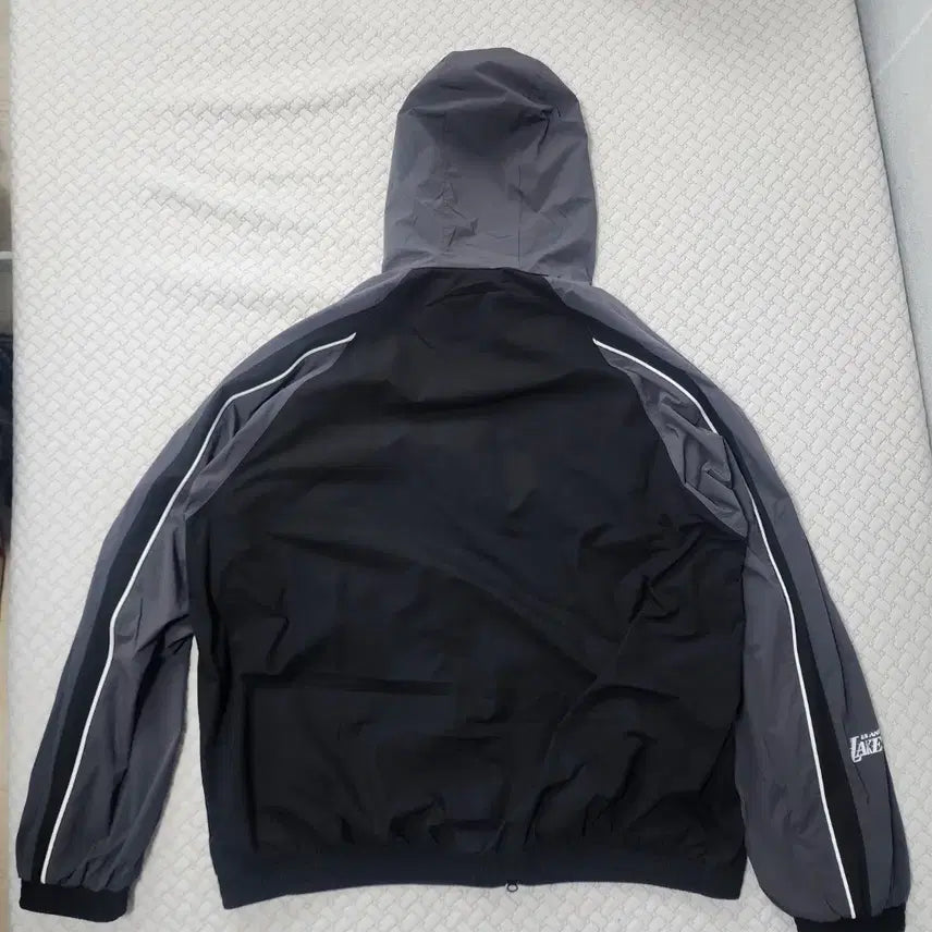 [SOLD OUT] NBA LA 바람막이 자켓