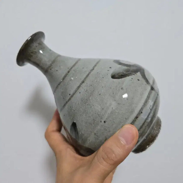 [BUNJANG] Antique Buncheong Iron-Painted Vase / 골동품 분청철화 병