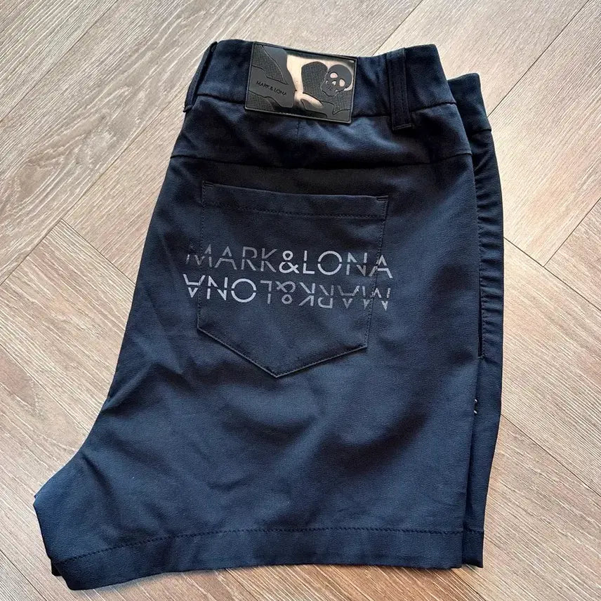[BUNJANG] Mark &amp;ロナ Genuine Golf Short Pants Black Size 38/M / 마크앤로나 정품 골프 숏팬츠 블랙 38/ M사이즈