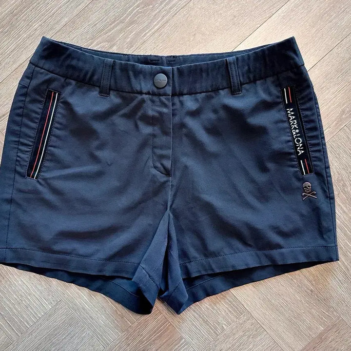 [BUNJANG] Mark &amp;ロナ Genuine Golf Short Pants Black Size 38/M / 마크앤로나 정품 골프 숏팬츠 블랙 38/ M사이즈