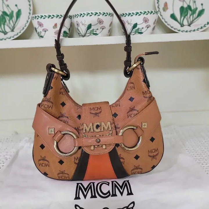 [BUNJANG] MCM Visetos Shoulder Bag Camel / 정품MCM 비세토스 숄더백 카멜
