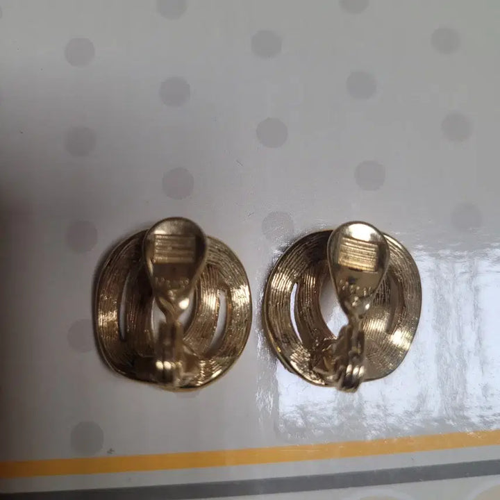 [BUNJANG] MONET Vintage Twisted Earrings / MONET 모네 빈티지 꼬임 귀걸이