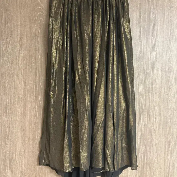 [BUNJANG] OKAN Gold Chiffon Shirring Long Skirt Black / 오칸 골드펄 쉬폰 셔링 롱 스커트 블랙