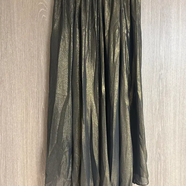 [BUNJANG] OKAN Gold Chiffon Shirring Long Skirt Black / 오칸 골드펄 쉬폰 셔링 롱 스커트 블랙