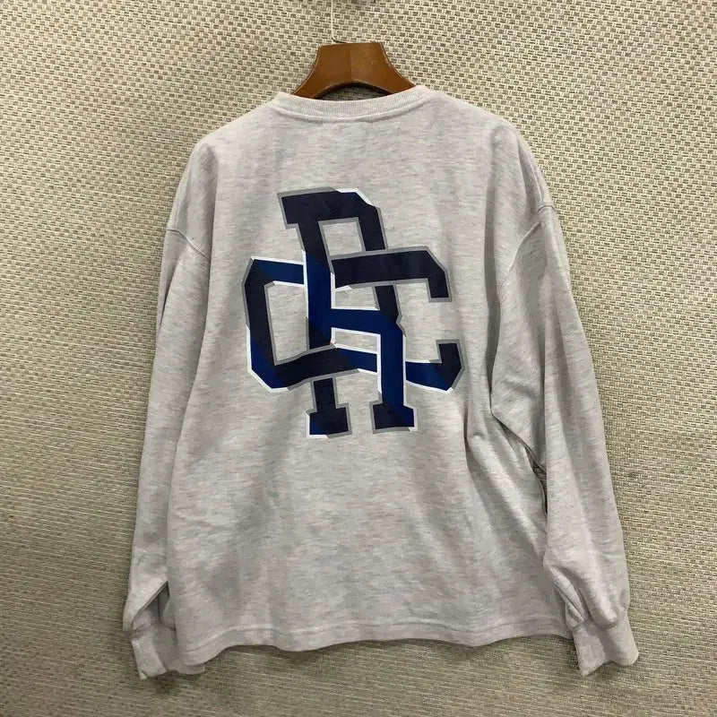 [BUNJANG] Romantic Crown Sweatshirt M D00640 / 로맨틱크라운 스웻셔츠 맨투맨 M D00640