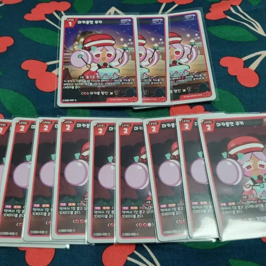 [BUNJANG] Cookie Run Kingdom Macaron Cookie Card Bundle Set / 쿠키런킹덤 마카롱맛 쿠키 카드 굿즈 일괄