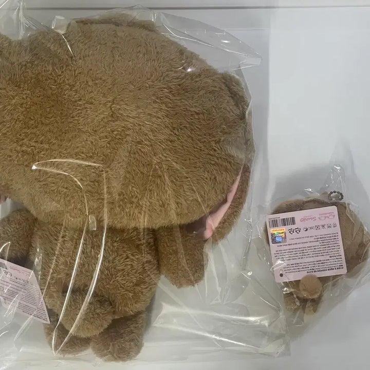 [BUNJANG] Sanrio Sugarbunnies Kurousa 30cm Doll &amp; 10cm Keychain Bundle Set / (일괄) 산리오 슈가바니즈 쿠로우사 30cm 10cm 인형 키링