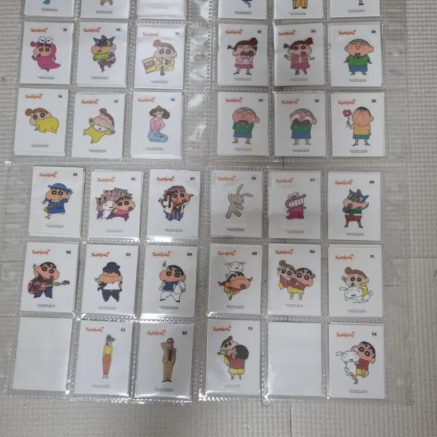 [BUNJANG] Crayon Shin-chan Series 3 75-Piece Sticker Set / 짱구 3탄 띠부씰 75종(두장X)팝니다
