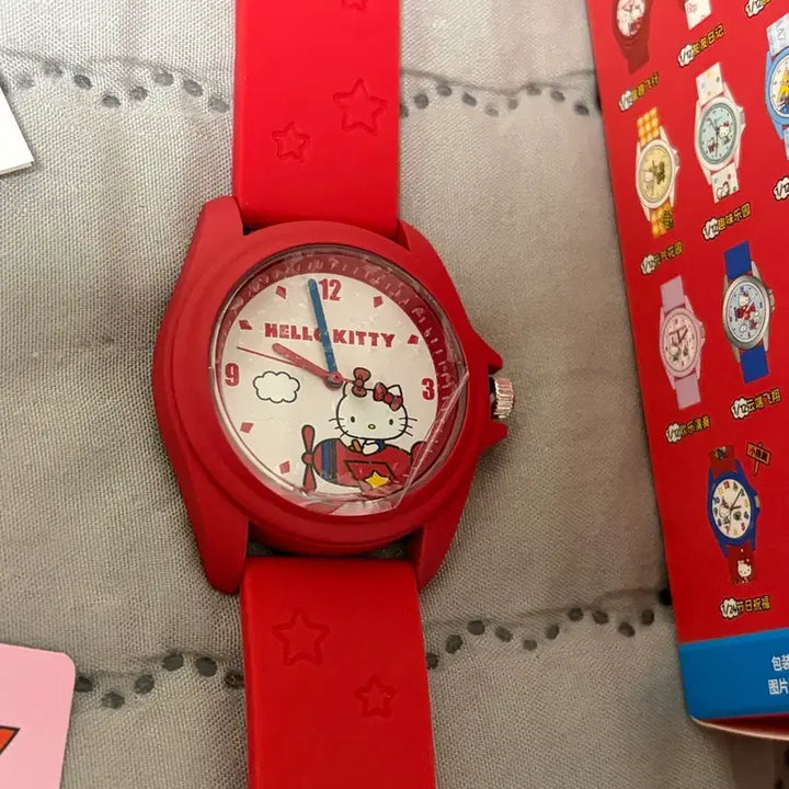 [BUNJANG] Sanrio Hello Kitty Silicone Strap Wristwatch / [새상품] 헬로키티 손목시계