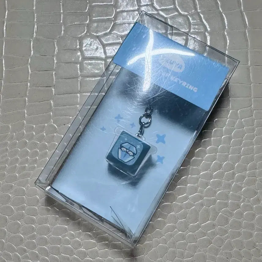 [BUNJANG] TREASURE Teuya LED Keycap Keyring / 트레저 teuya led 키캡 키링 새상품