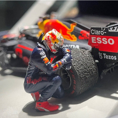 [BUNJANG] Spark 1:43 Red Bull Verstappen 2021 Abu Dhabi GP Winner Limited Edition Model / 스파크 1:43 레드불 베르스타펜 2021 아부다비 우승 기념 한정 모델