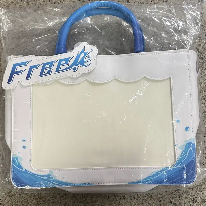 [BUNJANG] Pop Mart Free! Ita Bag (Sealed) / (미개봉)프리 Free! 팝마트 쿠지 이타백