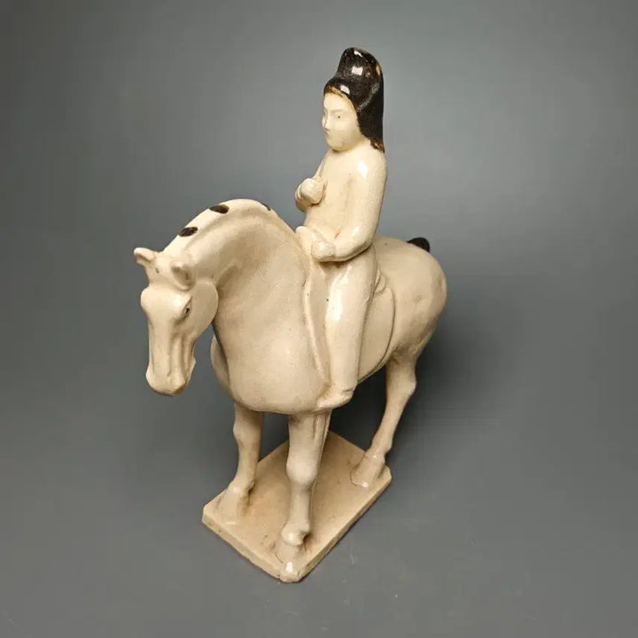 [BUNJANG] Ming-Qing Dynasty Transition Jingdezhen White Glaze Horse Rider Figure Chinese Porcelain / [진품] 명말 청초 경덕진 백유 기마 인물상 중국도자기 골동품 수집품