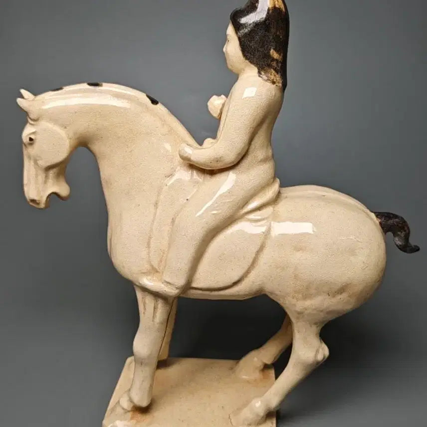 [BUNJANG] Ming-Qing Dynasty Transition Jingdezhen White Glaze Horse Rider Figure Chinese Porcelain / [진품] 명말 청초 경덕진 백유 기마 인물상 중국도자기 골동품 수집품