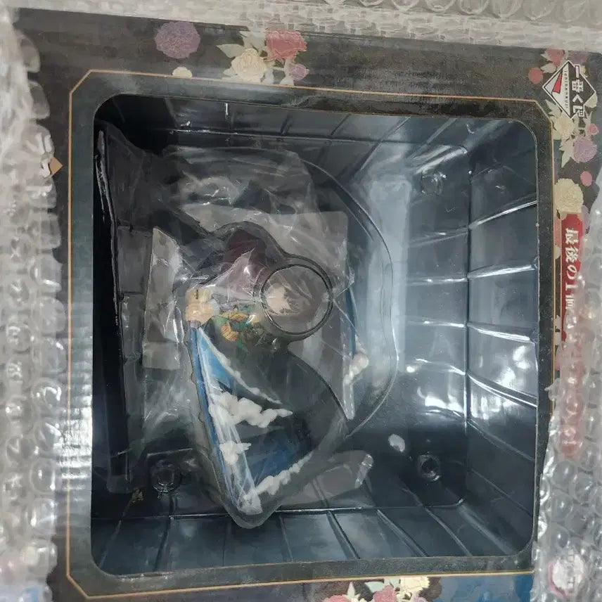 [BUNJANG] Kimetsu no Yaiba Giyu Last One Prize Figure (Sealed) / 기유 라스트원 미개봉 귀멸의칼날 제일복권