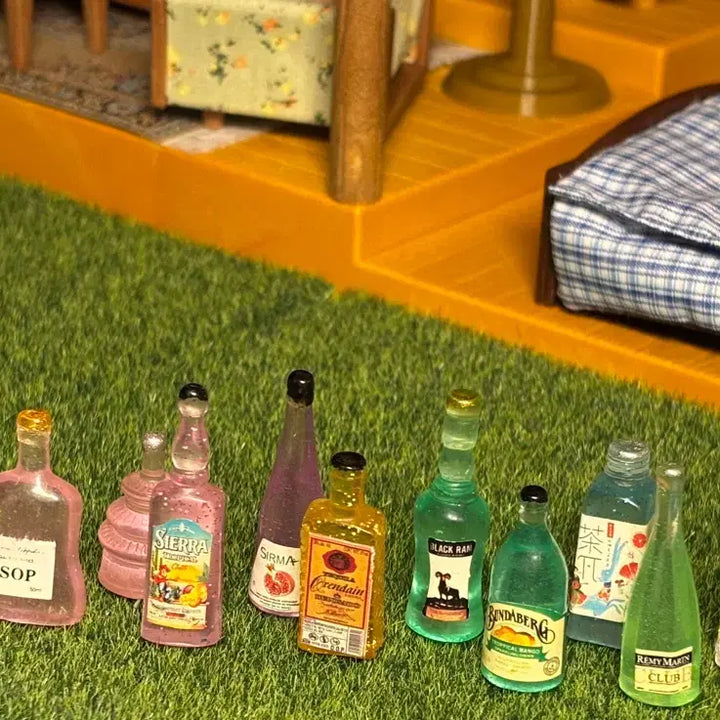 [BUNJANG] Miniature Drink Bottles Set (12 Pieces) / 미니어처 음료 술병 12개 세트
