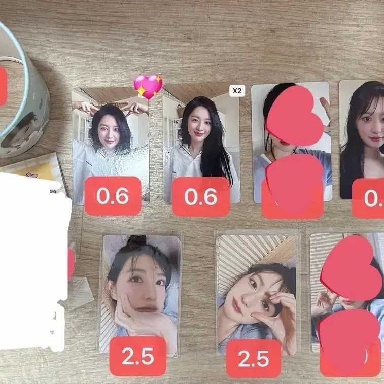 [BUNJANG] Kim Jiwon Bee Keyring &amp; Photocard Set / 김지원 생카 엠디 꿀벌키링 팬미팅 포카 양도