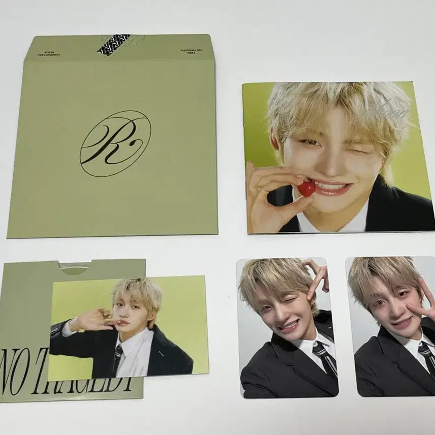 [BUNJANG] TWS 5th Mini Album Jihoon (RUSH.ver) Compact / 투어스 미니5집 컴팩트 지훈 (RUSH.ver)