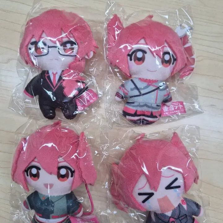 [BUNJANG] Vocaloid Kasane Teto 8cm Gacha Plush Doll / 배포 4.7) 보카로 보컬로이드 카사네 테토 가챠 8cm 인형 누이구루미