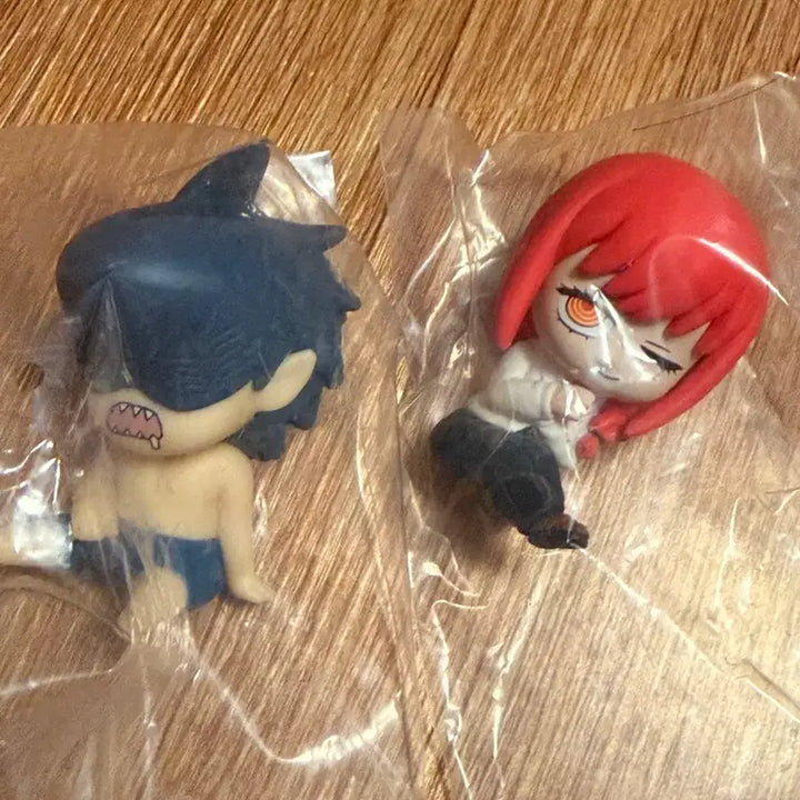 [BUNJANG] Chainsaw Man Makima &amp; Beam Shoulder Perching Gacha Figure Bundle Set / 채인소맨 어깨쿵 마키마 &amp; 빔 가챠 일괄