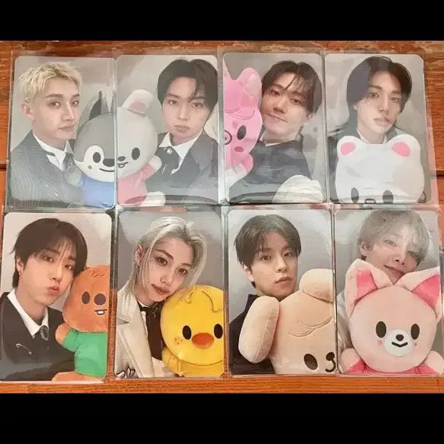 [BUNJANG] Stray Kids SKZOO Popup Seoul Offline Photocard Set / [일괄] 스트레이키즈 스키주 서울 팝업 오프라인 특전포카 양도