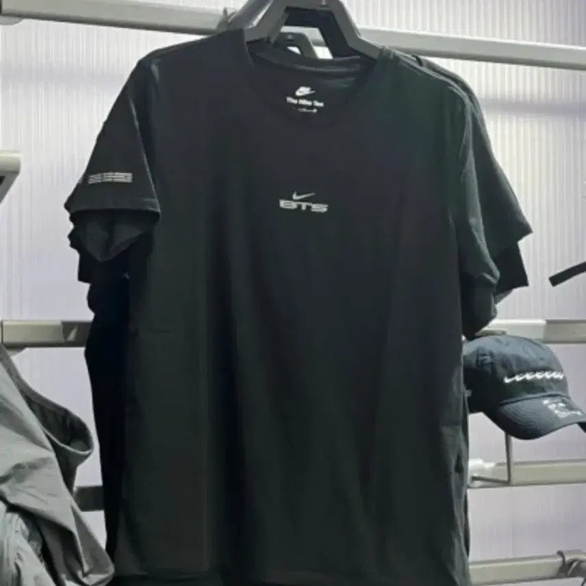 [BUNJANG] Nike x BTS Collaboration Short Sleeve T-Shirt Black M / 나이키 BTS 콜라보 반팔티 블랙 M